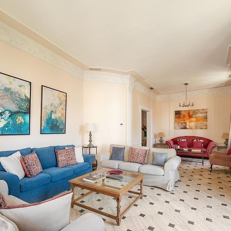 סביליה Lujoso Apartamento A Los Pies De La Catedral מראה חיצוני תמונה